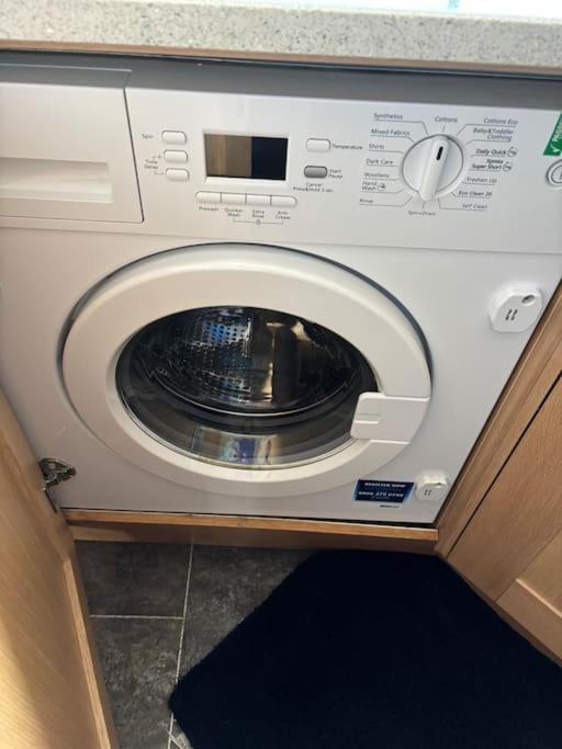 Quiet Central Apartment For Upto 4 People Edimburgo Exterior foto